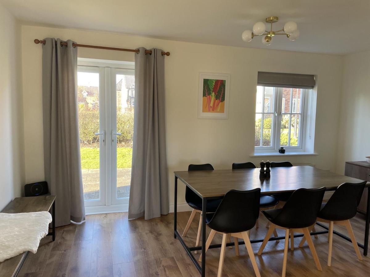 Caramel Cottage At The Bay Filey, Sleeps 6, 2 Dogs Welcome For Free Too エクステリア 写真